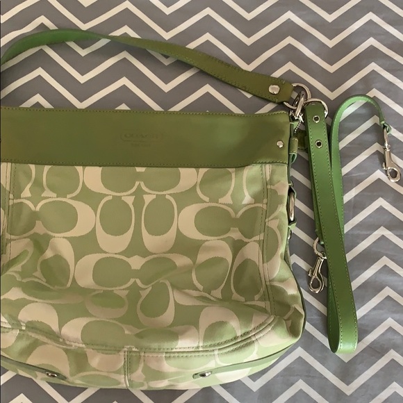 Handbag - Picture 2 of 4